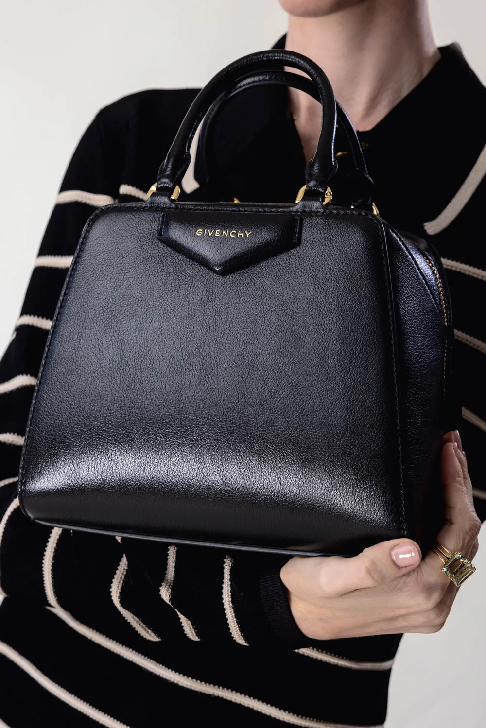 Antigona Cube Mini Bag