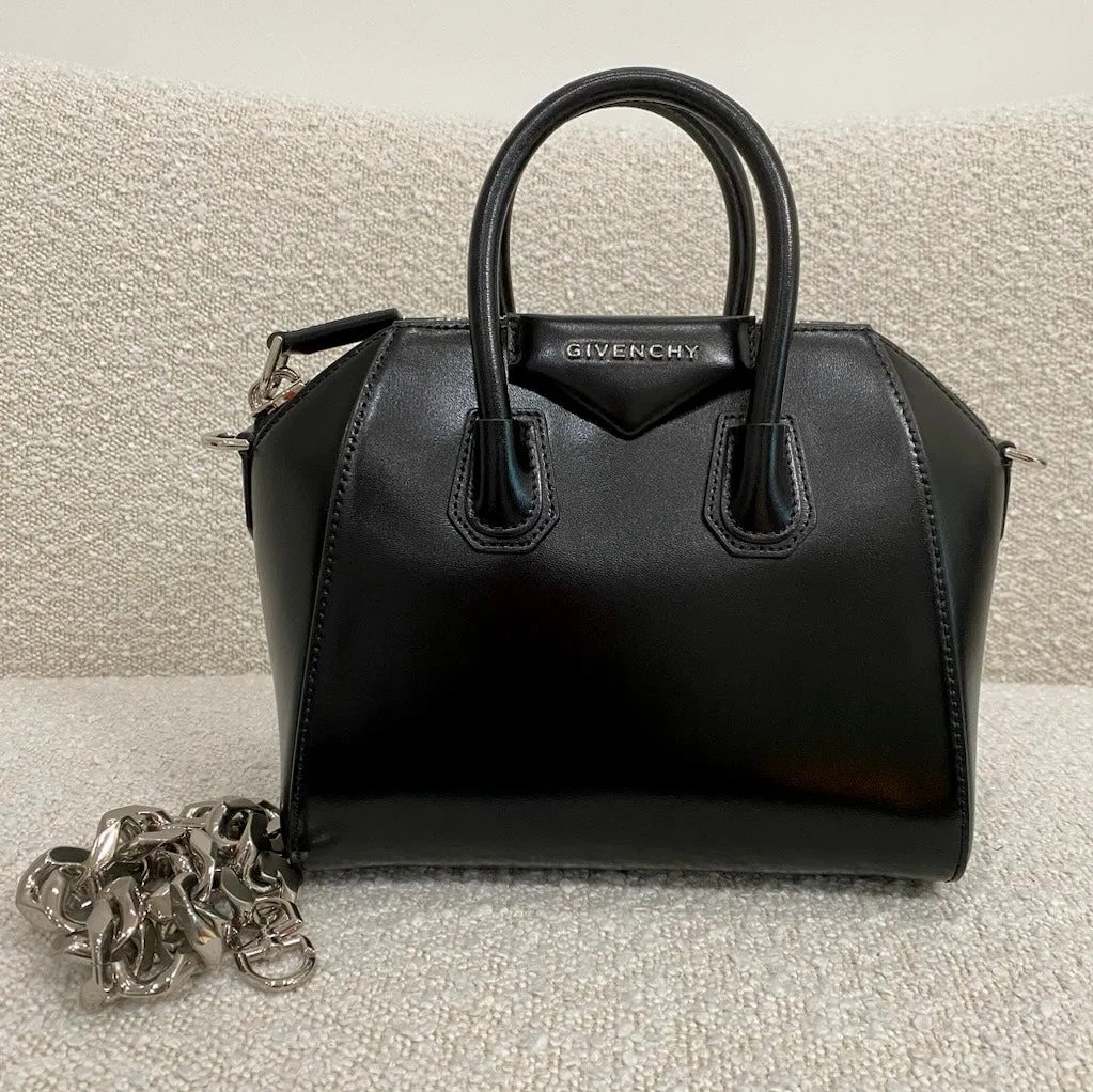 Givenchy Antigona in black Box leather