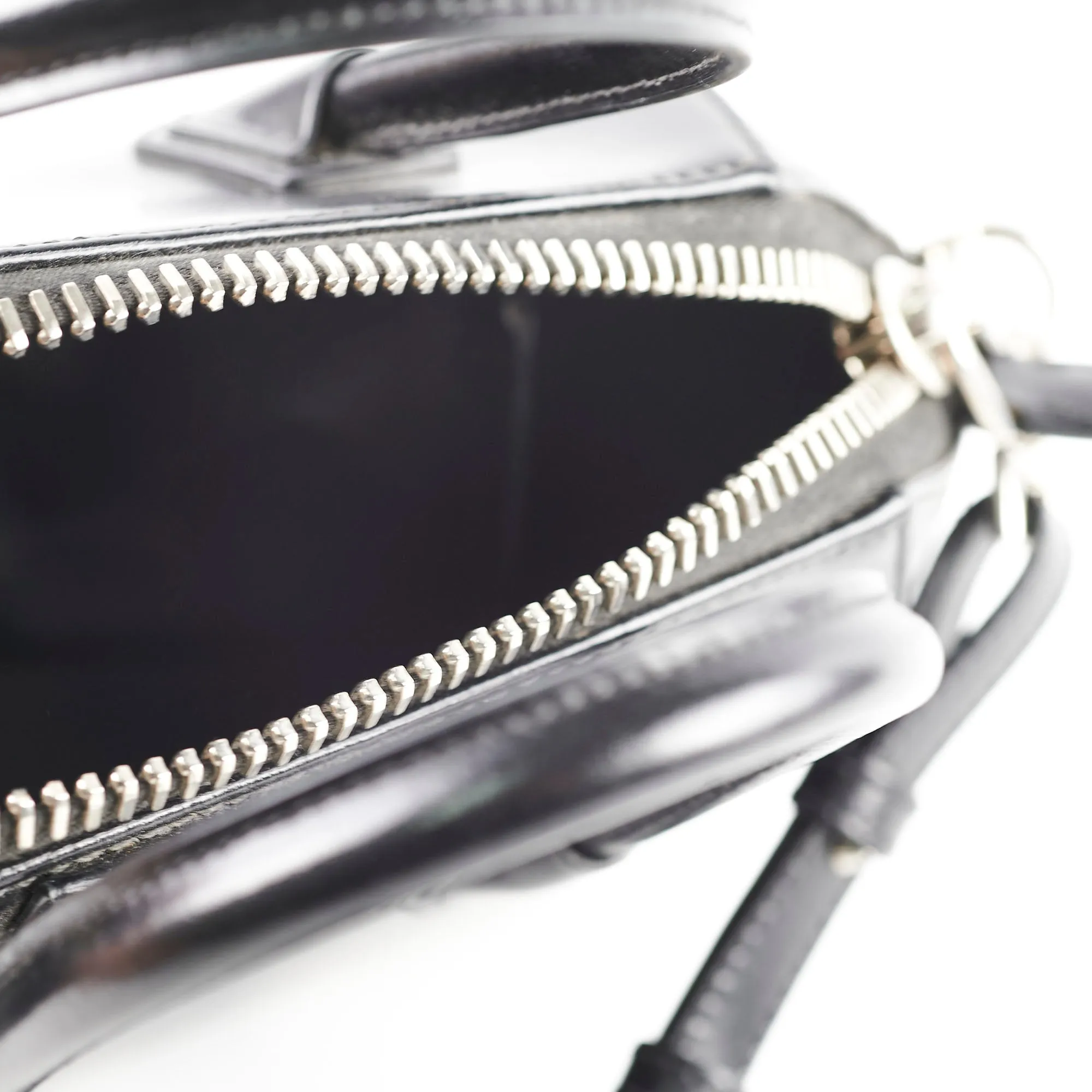 Givenchy Antigona Mini Black Smooth