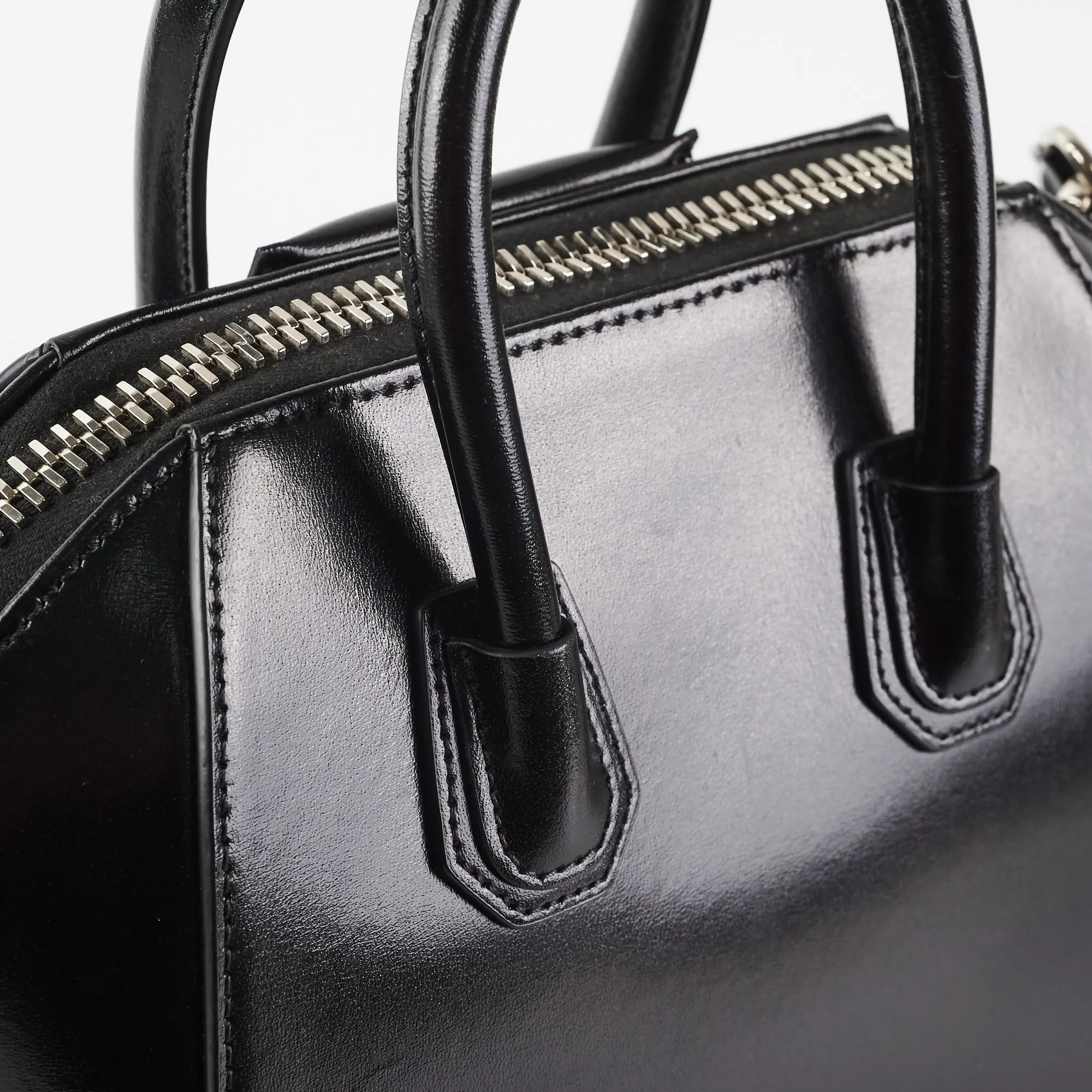 Givenchy Mini Antigona Smooth Leather Black
