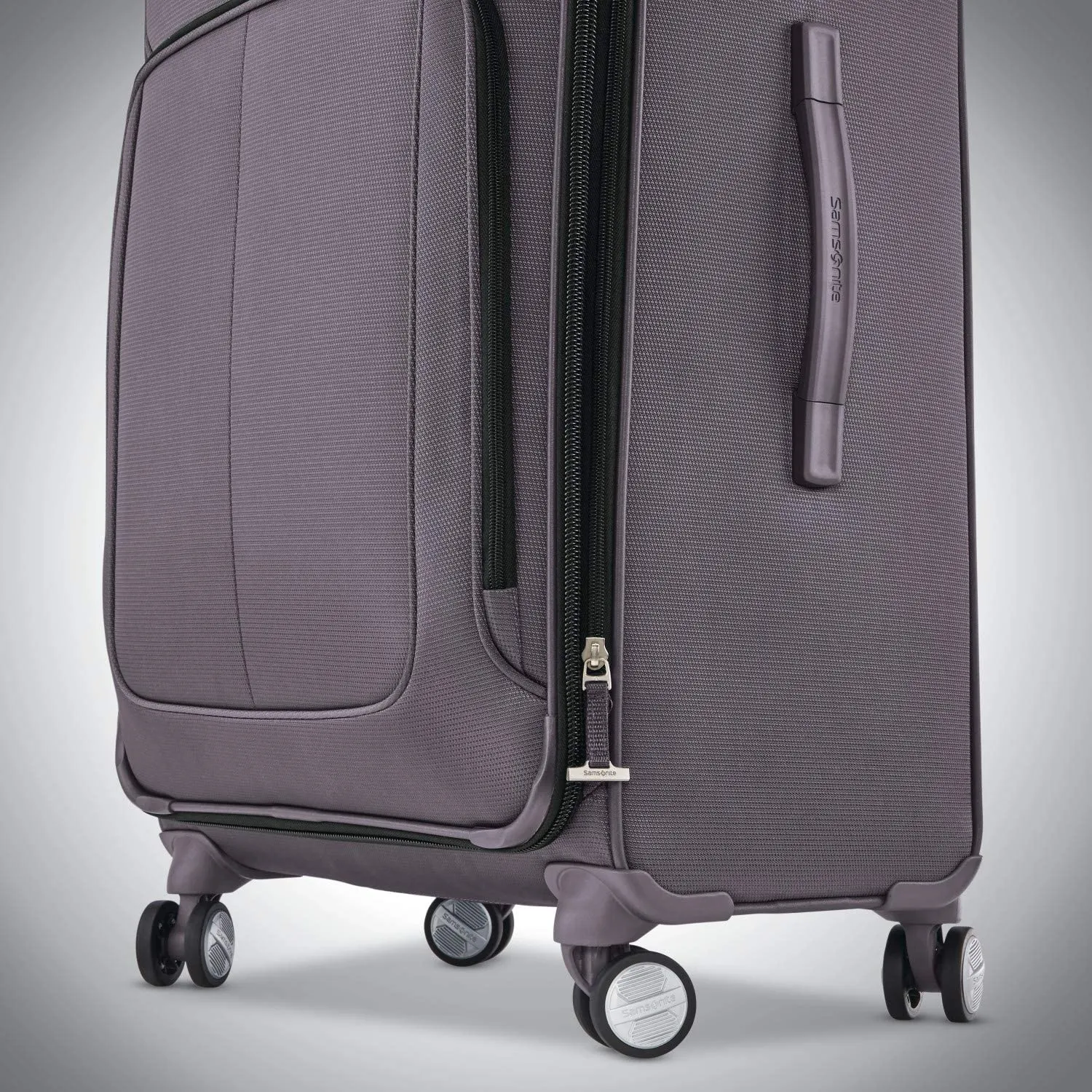 Samsonite Solyte DLX Carry-on Expandable Spinner