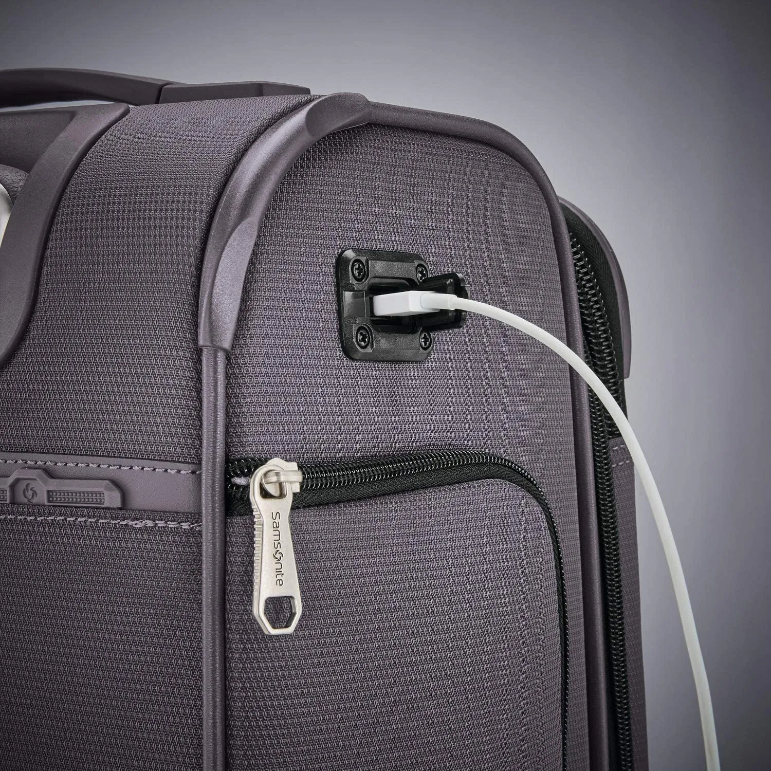 Samsonite Solyte DLX Carry-on Expandable Spinner