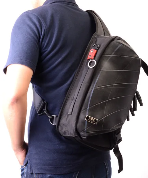 Seal expandable Shoulder bag (PS-153)