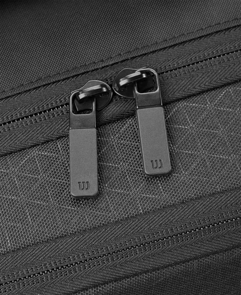Wilson Clash V3 Super Tour 3 Pack Racket Bag